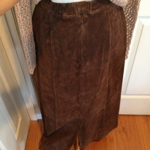 100% suede brown fully lined maxi skirt - Picture 4 of 6